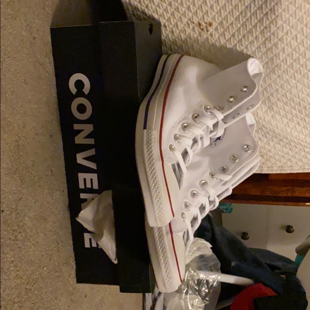New men’s converse